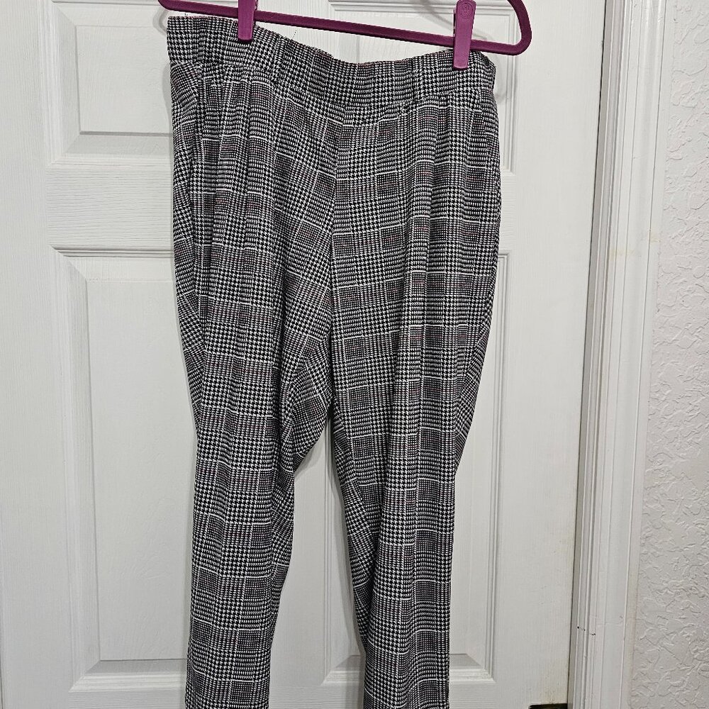Torrid sz 1 houndstooth straight leg pants